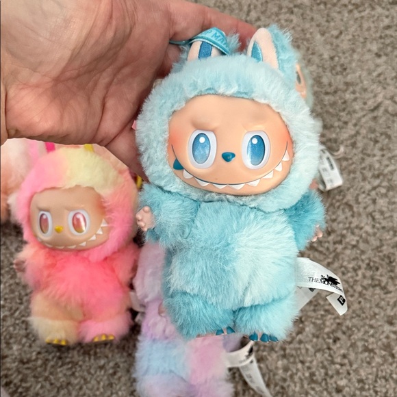 Popmart Labubu big into energy set of 6 no box 📦 - Picture 7 of 11